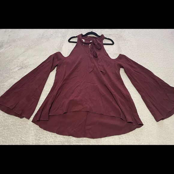 ELAN cold shoulder keyhole necktie blouse size medium new with tags burgundy - Picture 3 of 10